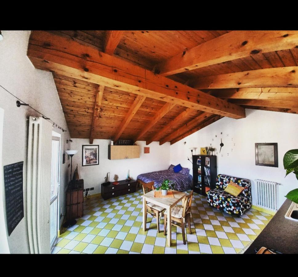 Casetta Gialla Giaveno Buitenkant foto