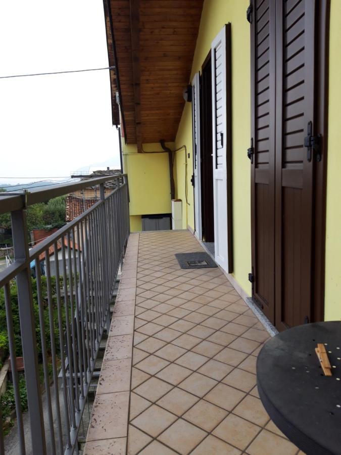 Casetta Gialla Giaveno Buitenkant foto